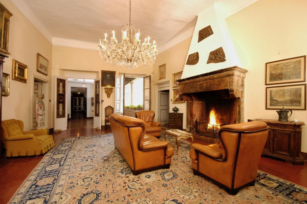 Castello Di Sovicille - Residenza D'Epoca Bed & Breakfast Exterior photo