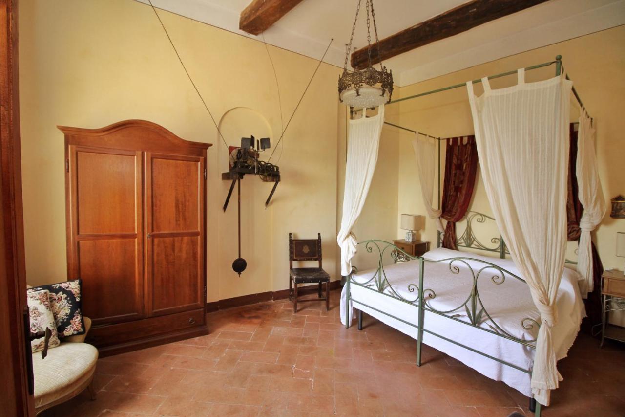 Castello Di Sovicille - Residenza D'Epoca Bed & Breakfast Exterior photo