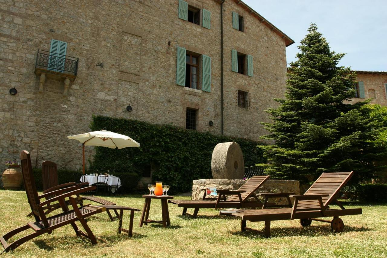 Castello Di Sovicille - Residenza D'Epoca Bed & Breakfast Exterior photo