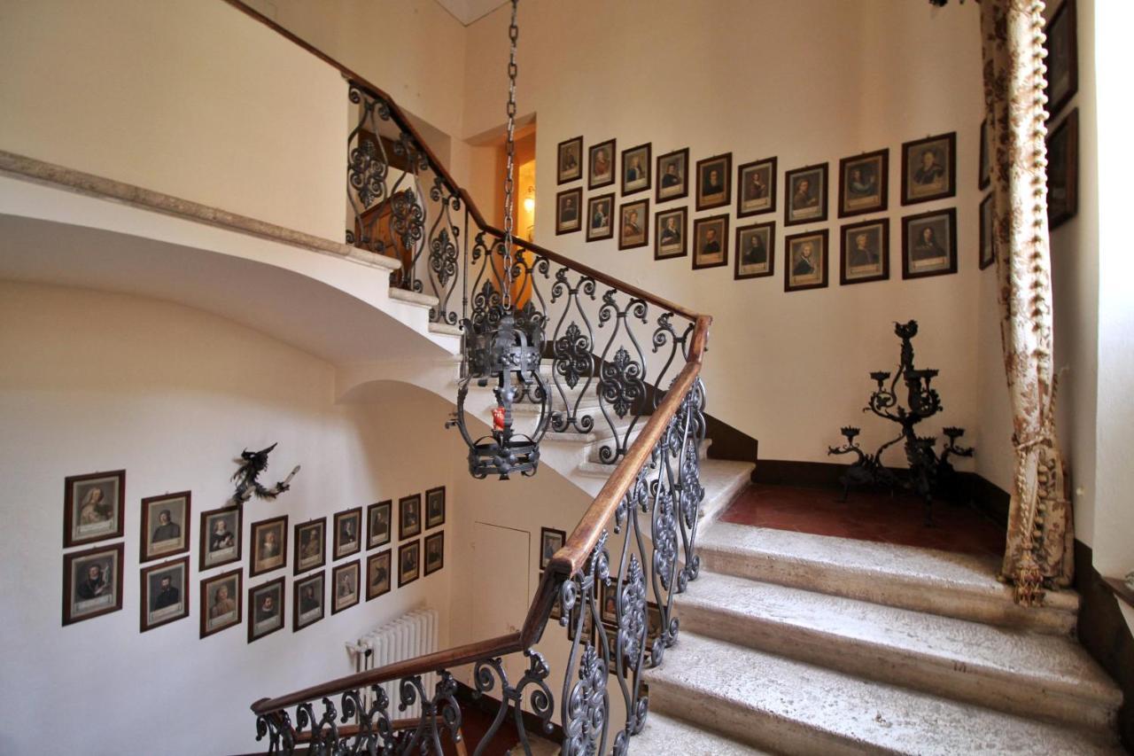 Castello Di Sovicille - Residenza D'Epoca Bed & Breakfast Exterior photo