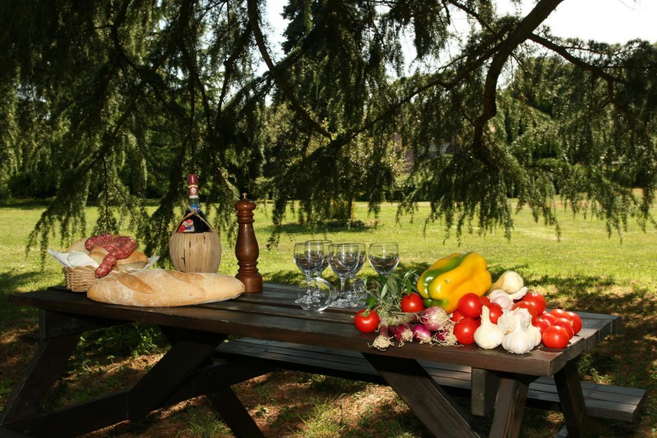 Castello Di Sovicille - Residenza D'Epoca Bed & Breakfast Exterior photo