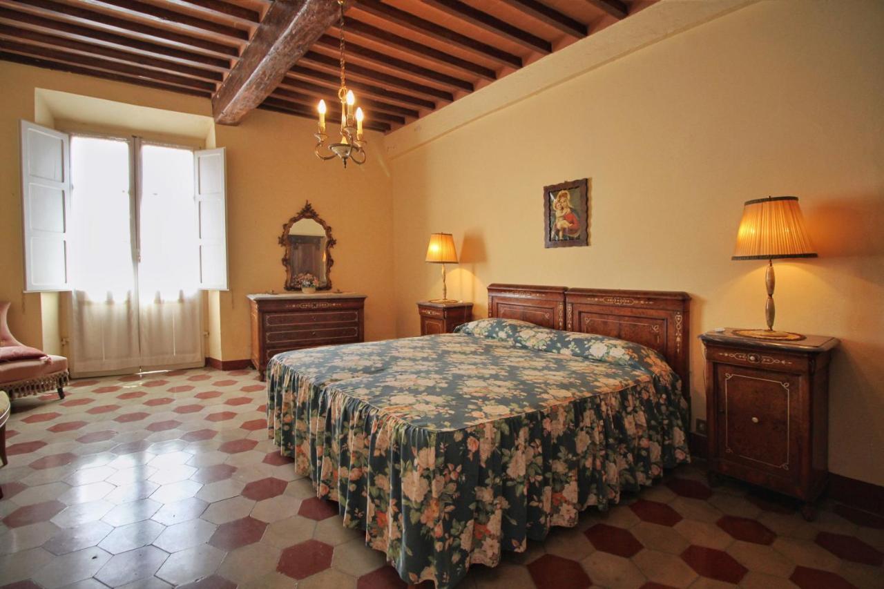 Castello Di Sovicille - Residenza D'Epoca Bed & Breakfast Exterior photo