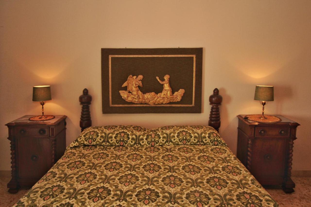 Castello Di Sovicille - Residenza D'Epoca Bed & Breakfast Exterior photo